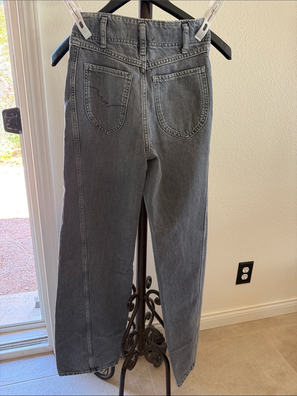 Women's Free People Gray High-rise Jeans - Picture 2 of 5